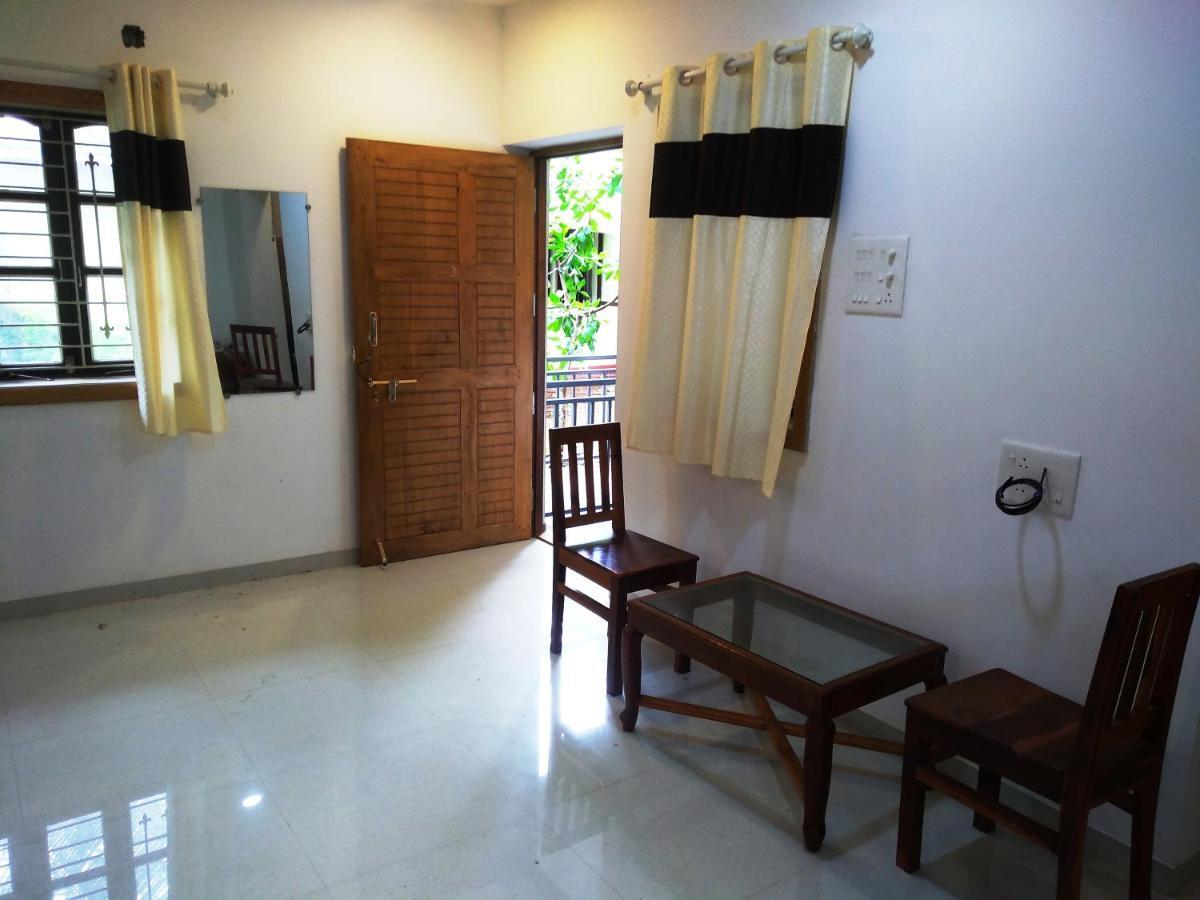 Dsk Studio Apartment, Siolim, Goa. Exterior photo